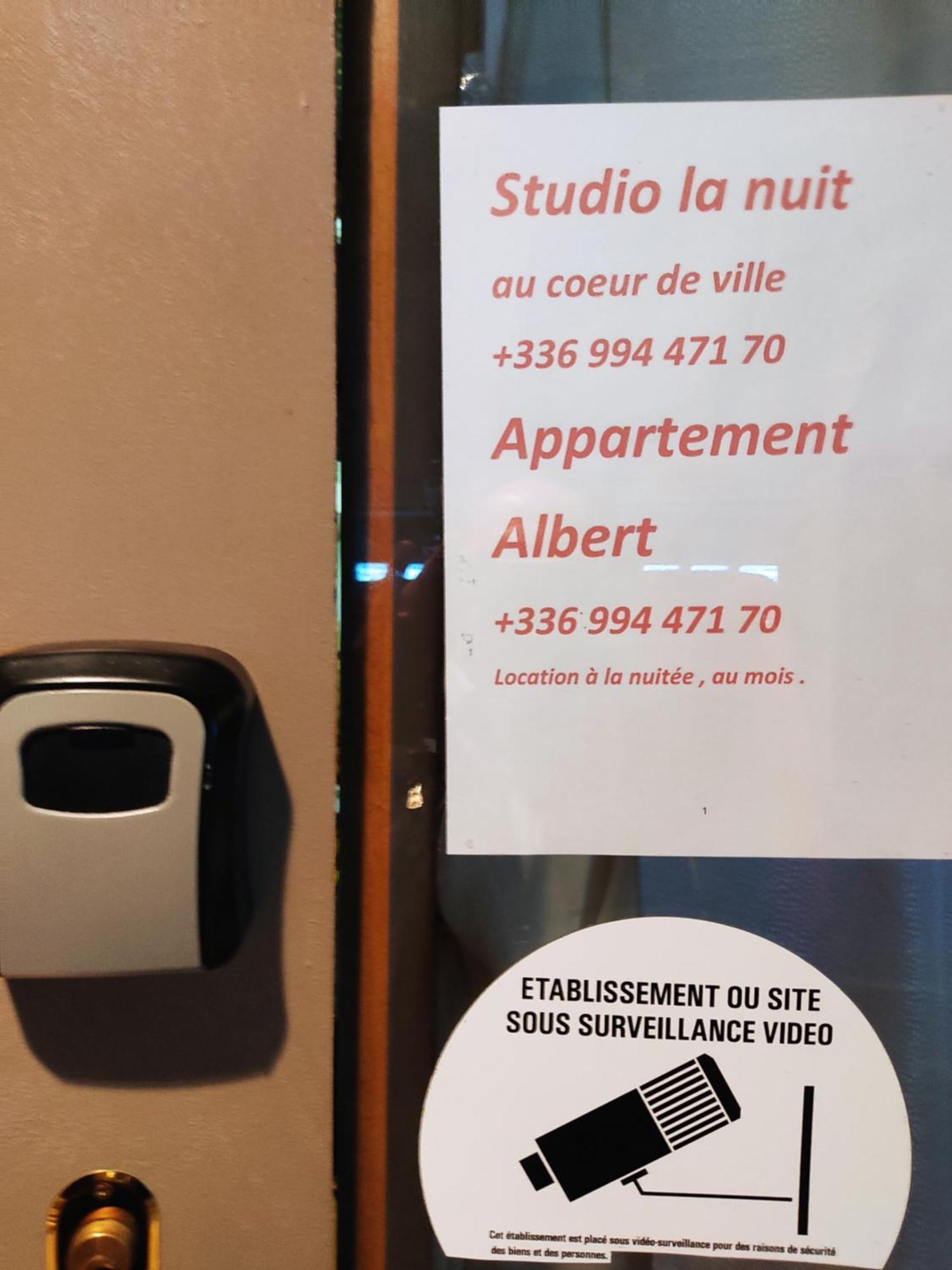 Studio La Nuit Au Coeur De Ville ลิโมว์ ภายนอก รูปภาพ